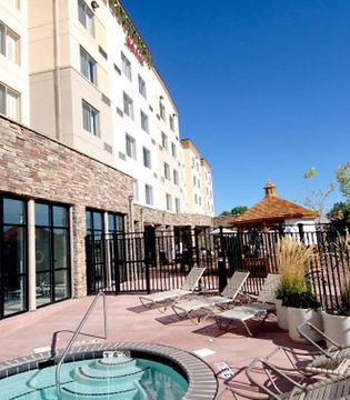 Hotel Courtyard 3*